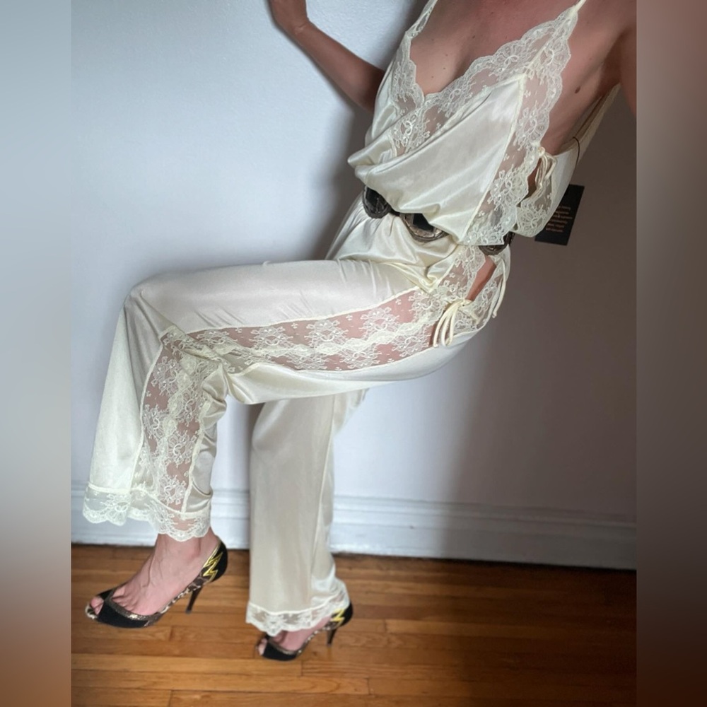 Lingerie jumpsuit made of nylon and lace with cute ties on the side. Open size. - Picture 6 of 14